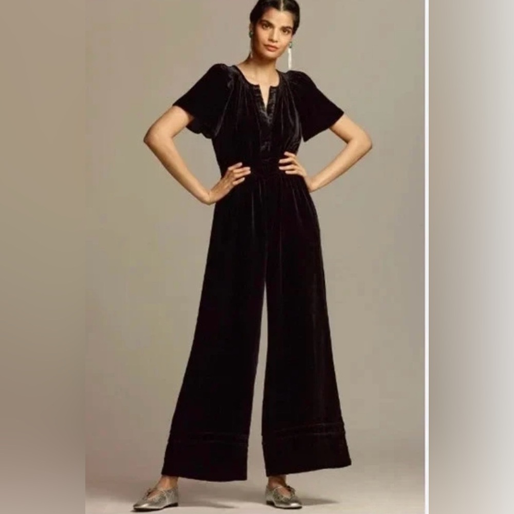 NWOT size XXS Anthropologie Somerset velvet jumpsuit